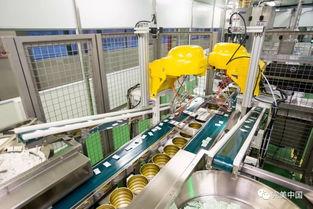 在(zai)完美(mei)，他們是工(gong)人(ren)，更(geng)是(shi)工(gong)匠